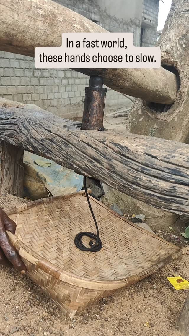 Post 6 by KalaKart | Authentic Traditional Handicrafts and Handlooms on Instagram (video)