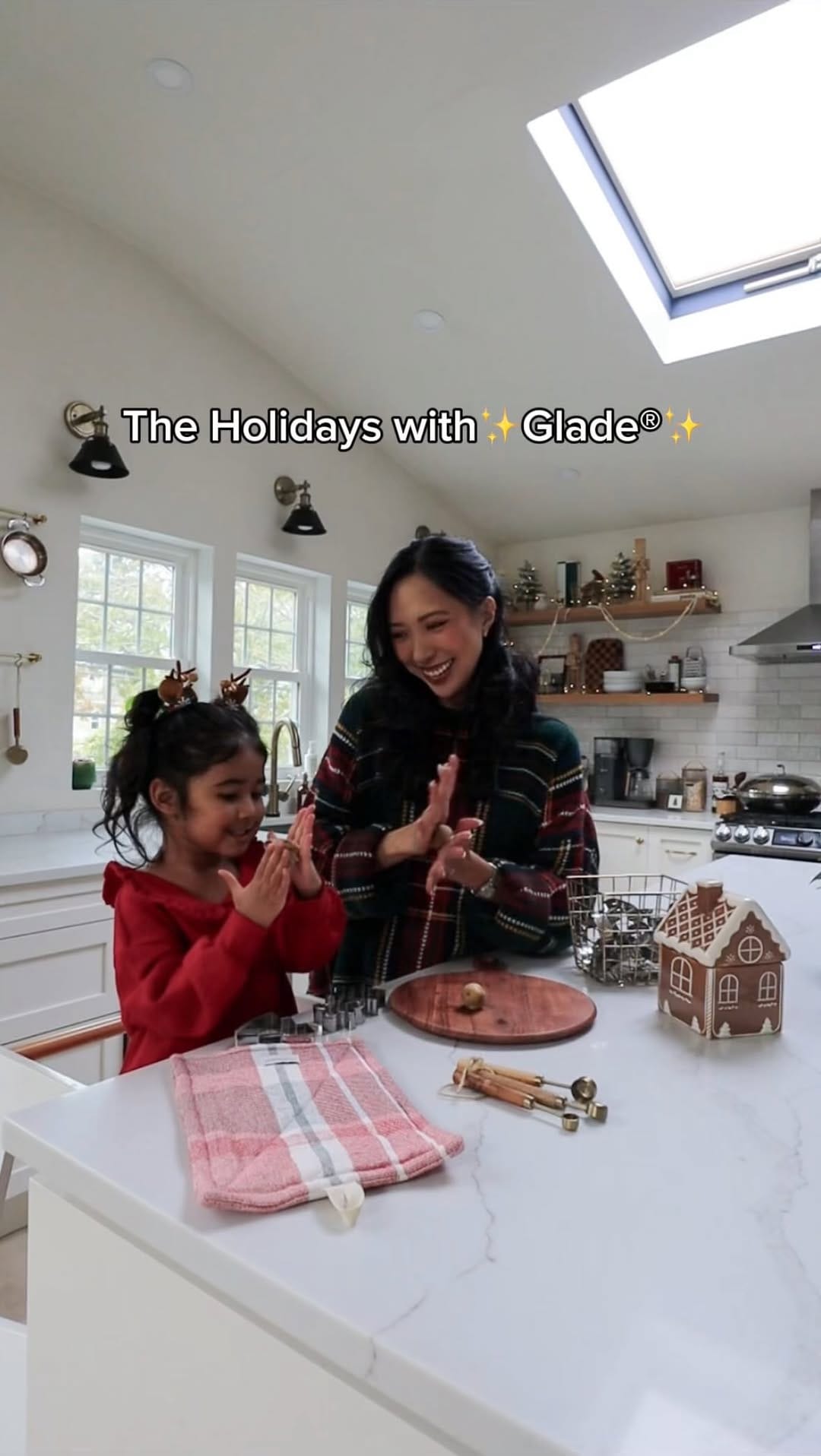 Post 9 by Glade® on Instagram (video)