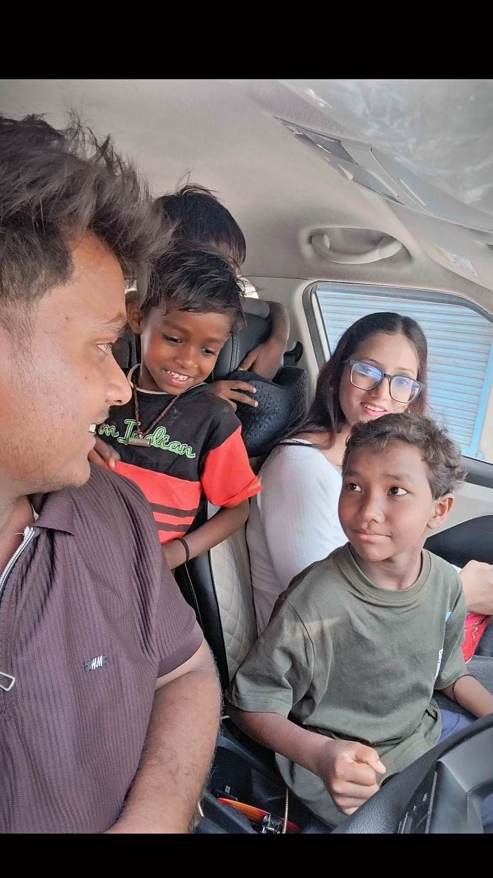 Post 9 by Ravi Kumar Saw on Instagram (video)