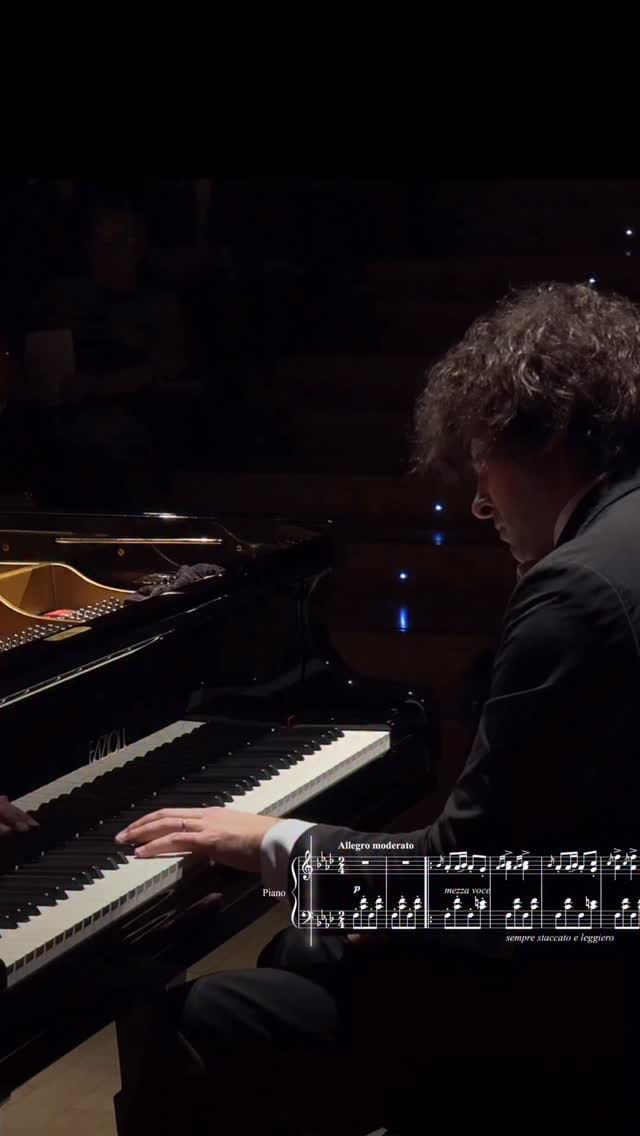 Post 6 by Martin Garcia Garcia on Instagram (video)