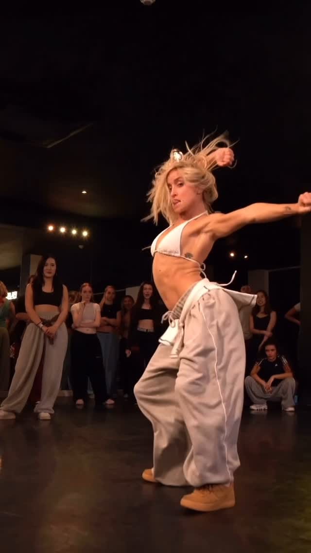 Post 9 by Gill Requiere 🦋 on Instagram (video)