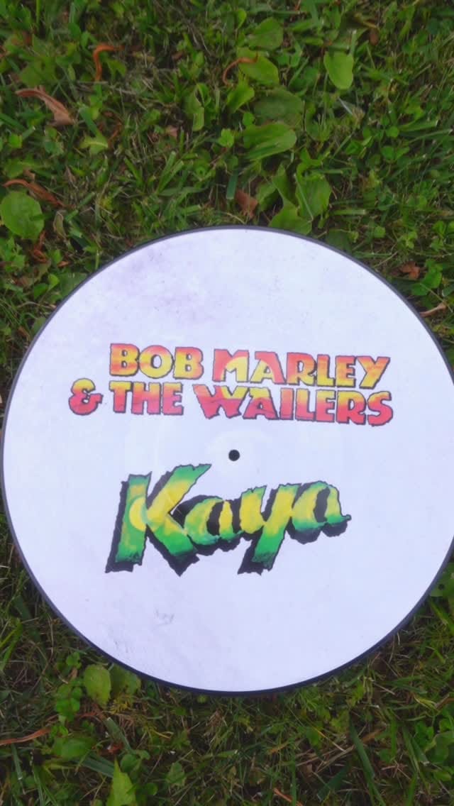 Post 6 by Bob Marley Shop on Instagram (video)