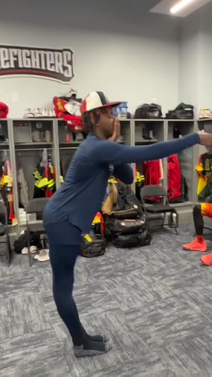 Post 9 by kobe robinson on Instagram (video)