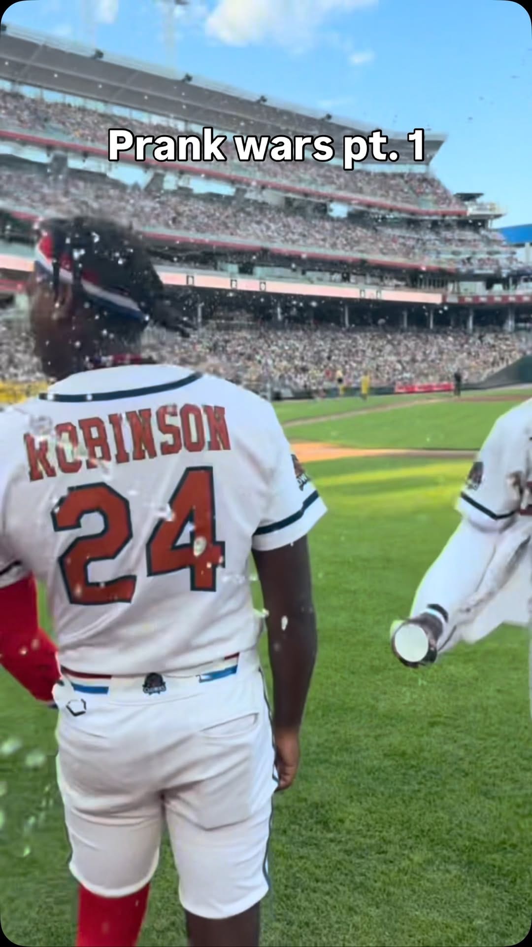 Post 4 by kobe robinson on Instagram (video)