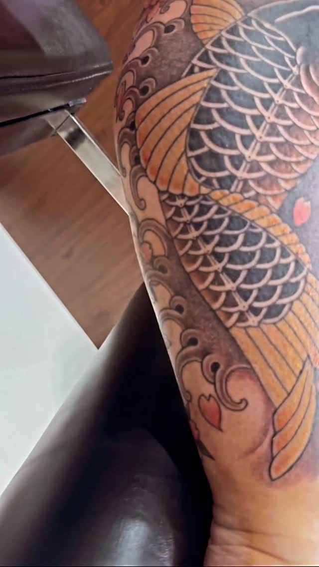 Post 4 by 彫富刺青-初代彫富 HoriFu-Chiung Fu Lee on Instagram (video)