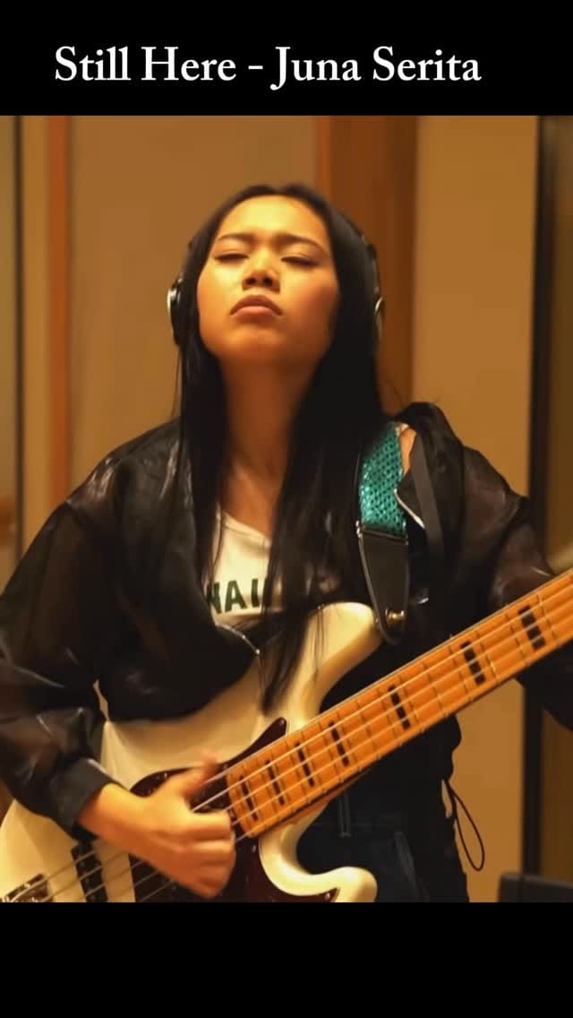 Post 3 by Juna Serita@4/10 『FLOW』Release on Instagram (video)