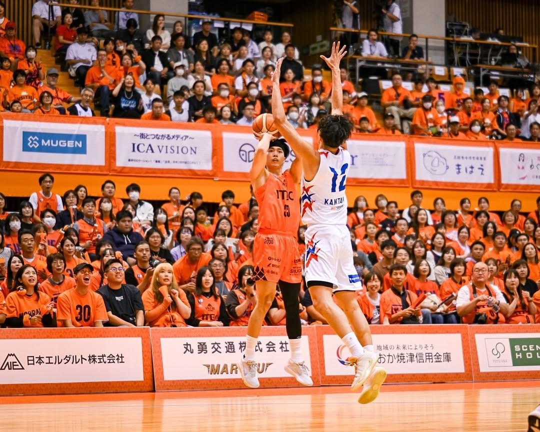 Post 8 by 林 翔太郎 Hayashi Shotaro on Instagram (carousel)