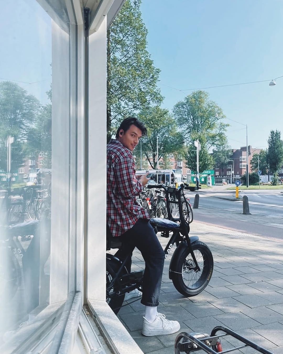Post 3 by BRECHT ENGELS on Instagram (image)