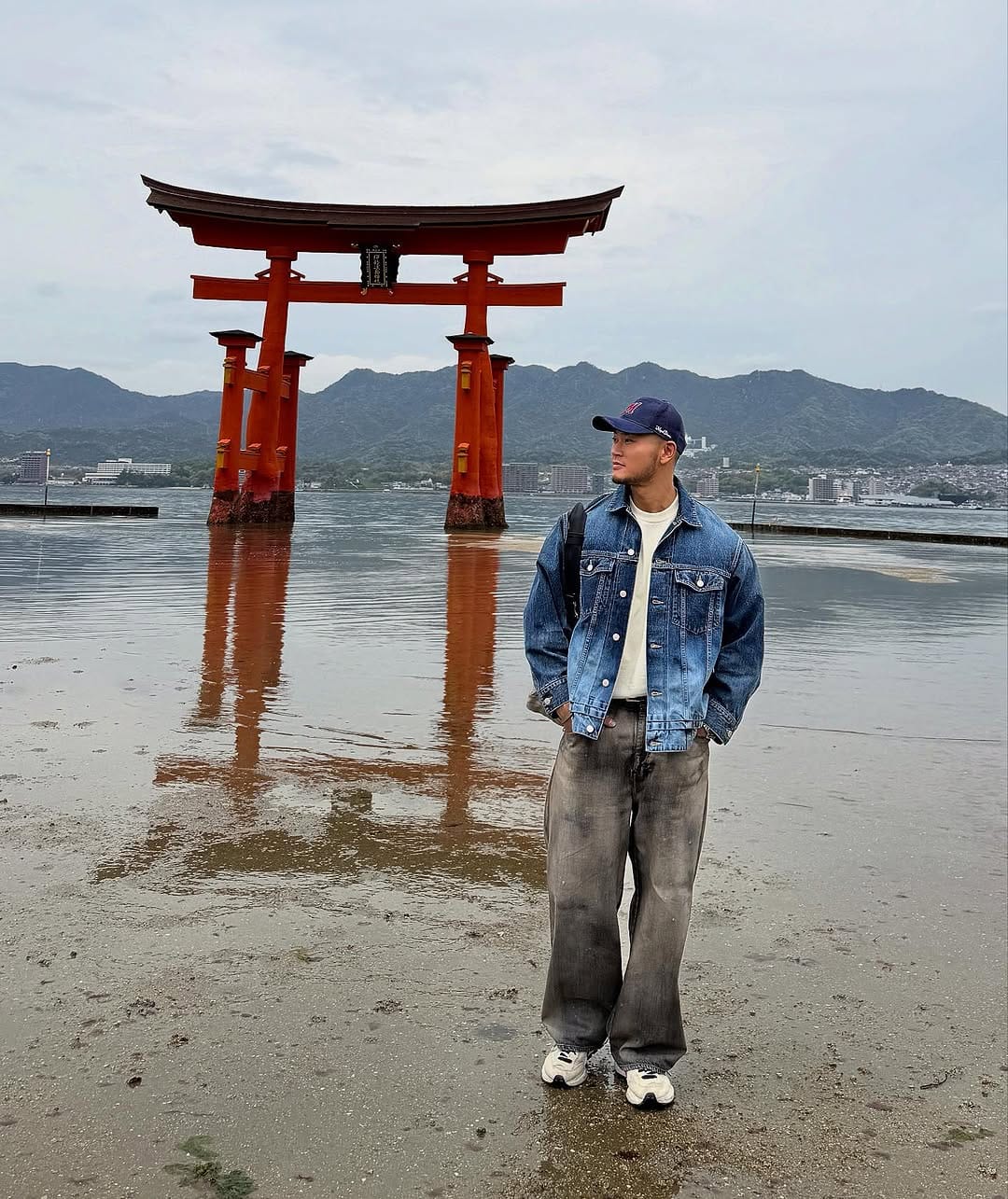 Post 6 by Masaharu Higashi / 東 将治 on Instagram (carousel)