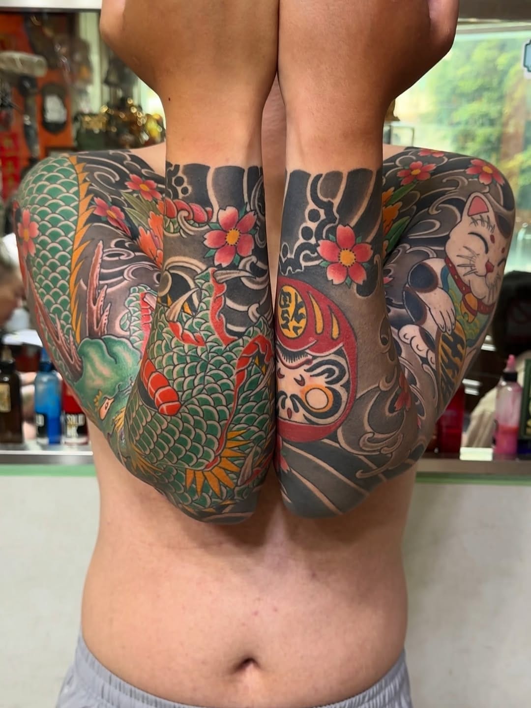 Post 8 by 彫富刺青-彫育HORIIKU_CHIH YU LEE on Instagram (carousel)