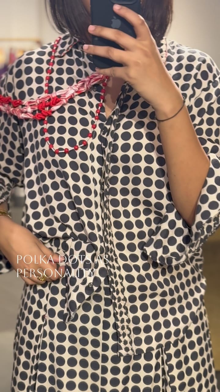 Post 4 by Shades of India on Instagram (video)