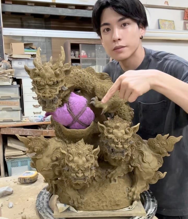 Post 3 by Yuto Arakaki/新垣優人【やちむん家】 on Instagram (carousel)