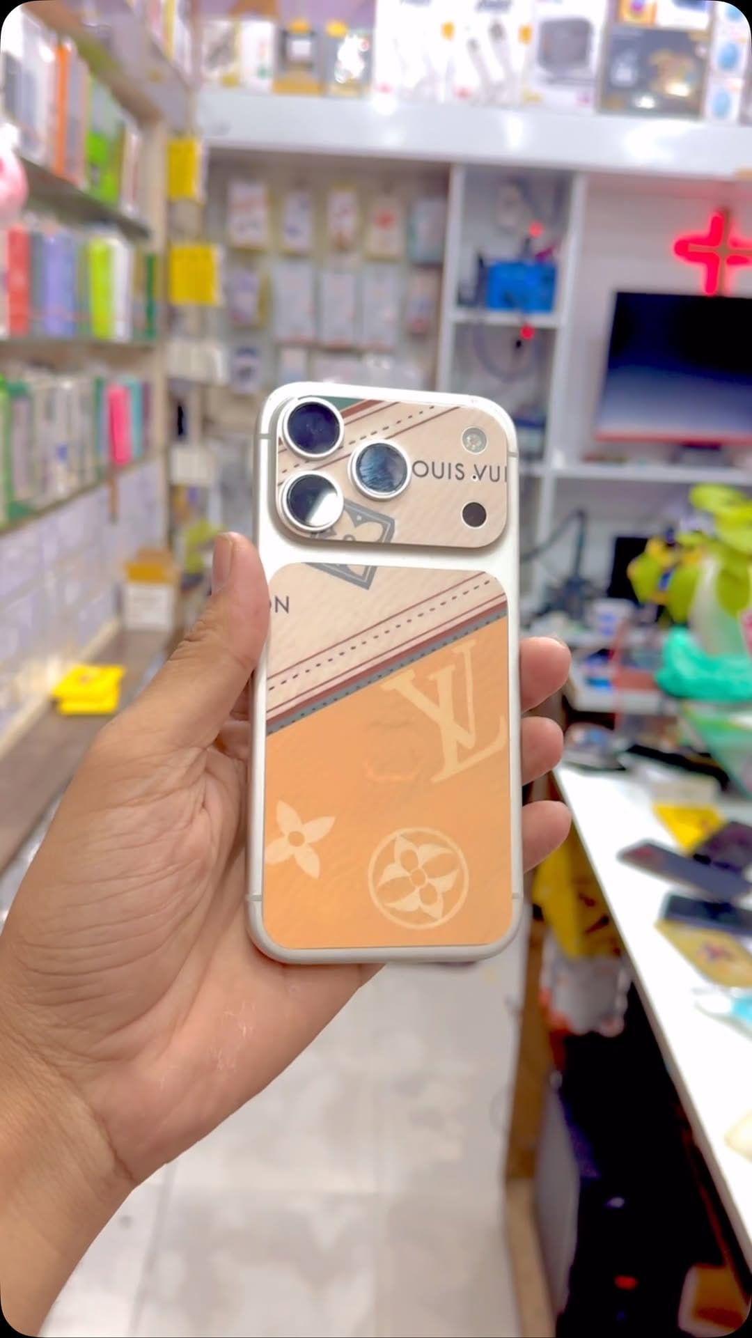 Post 2 by Sunny telecom on Instagram (video)