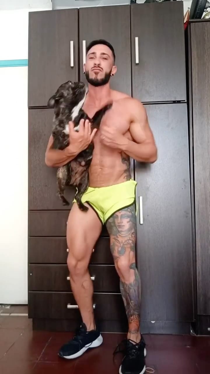 Post 6 by Diee Medusa on Instagram (video)