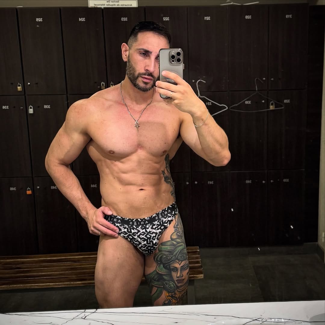 Post 2 by Diee Medusa on Instagram (image)