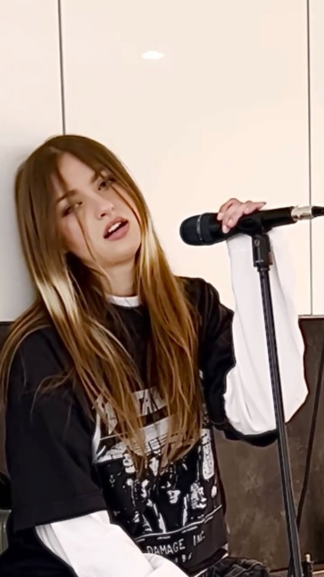 Post 8 by Sofie on Instagram (video)