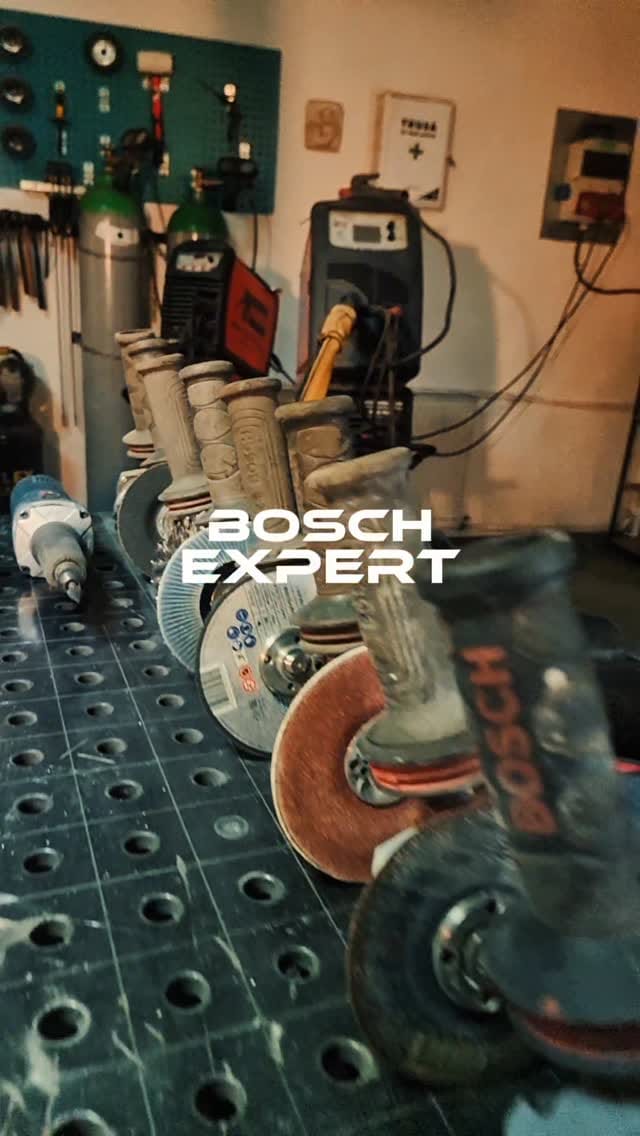 Post 2 by Daniel Radulescu on Instagram (video)