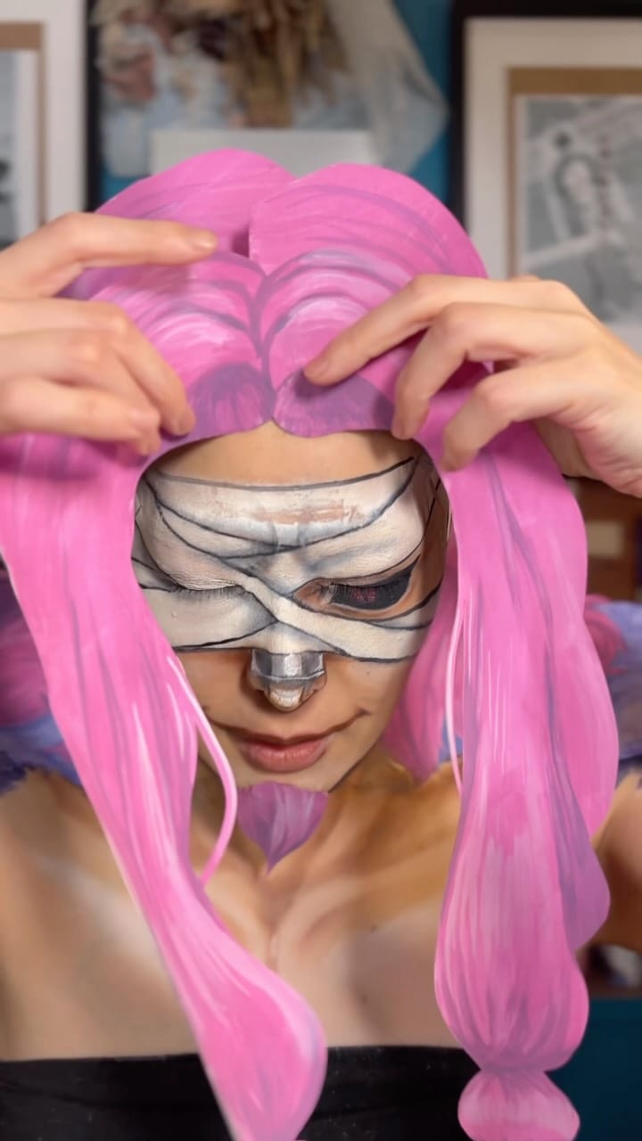 Post 3 by アニメイクアーティストYUI on Instagram (video)