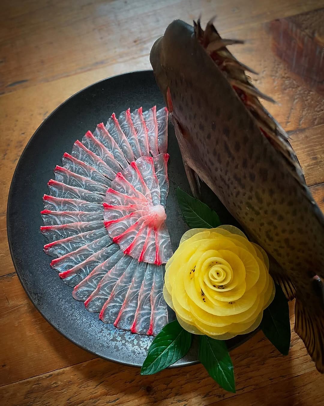 Post 10 by 薄造り｜mitsuhiro enomoto on Instagram (carousel)