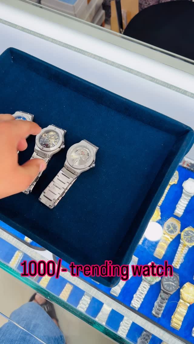Post 4 by SAGAR WATCH & SHIVAAY ACCESSORIES on Instagram (video)