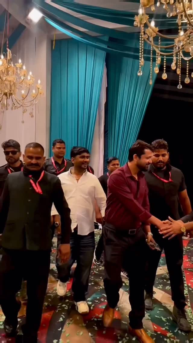 Post 5 by Mehtab Qureshi on Instagram (video)