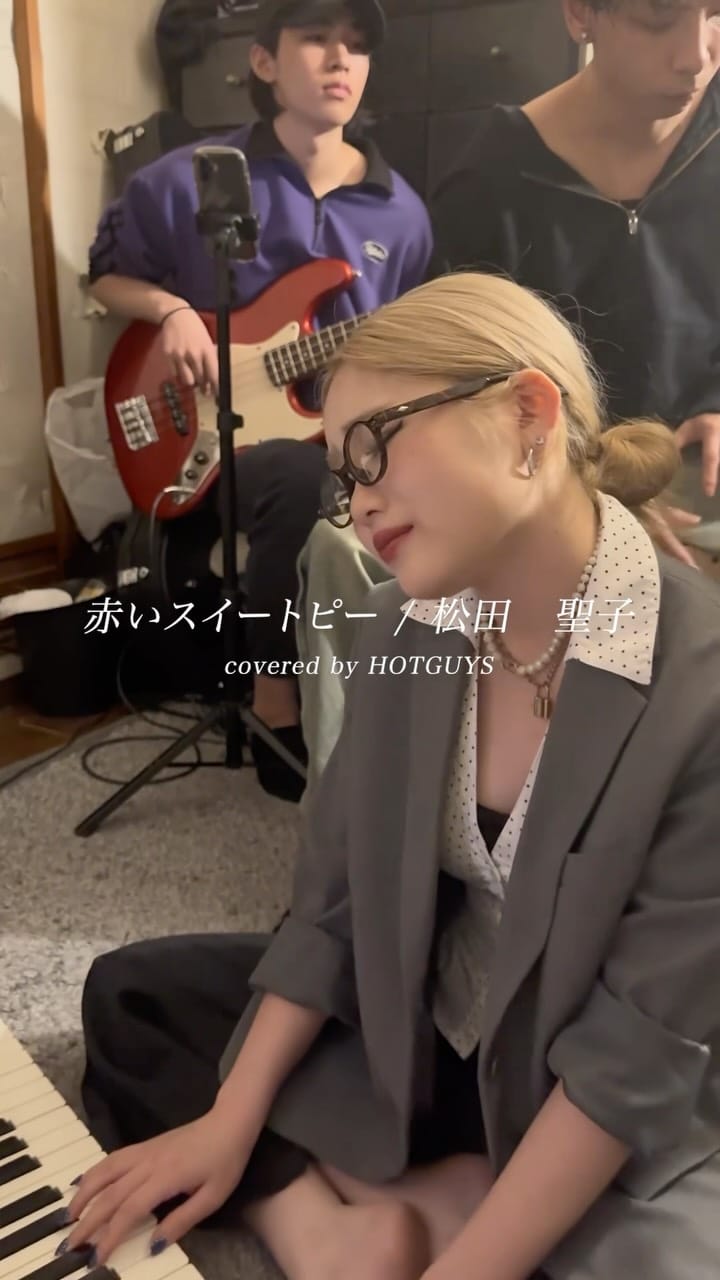 Post 7 by ホットガイず/HOTGUYS on Instagram (video)