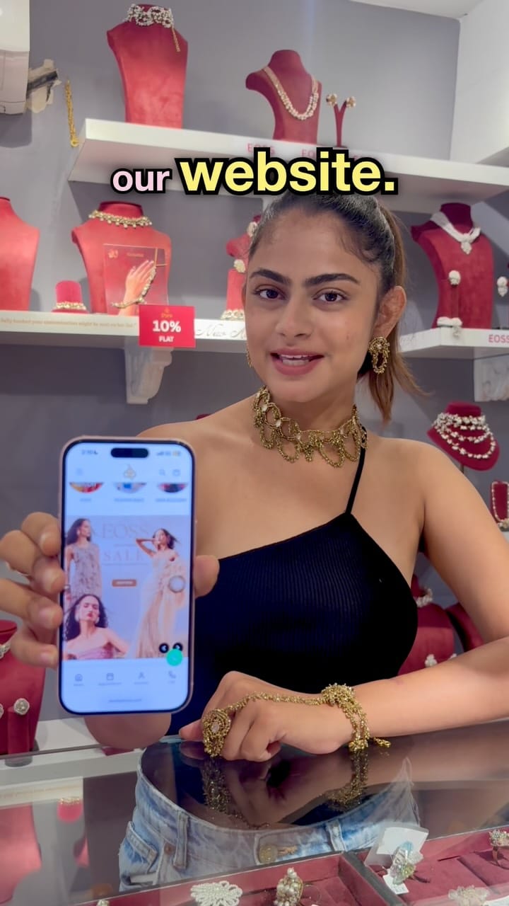 Post 3 by D'oro Surat on Instagram (video)