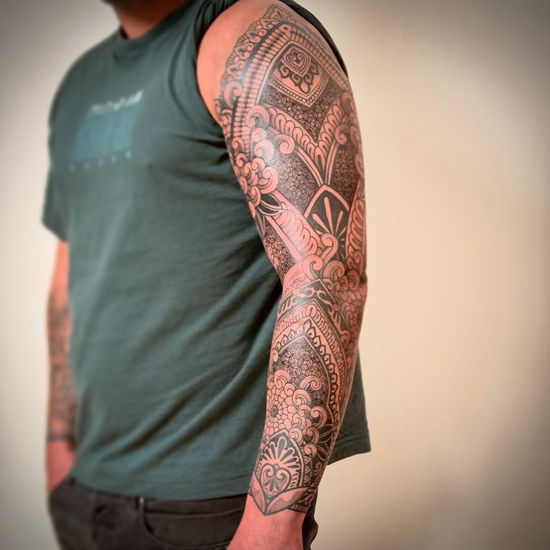 Post 6 by LAURENT ZUCCA  ༶ TATTOO ༶ BLACK  ORNEMENT on Instagram (image)