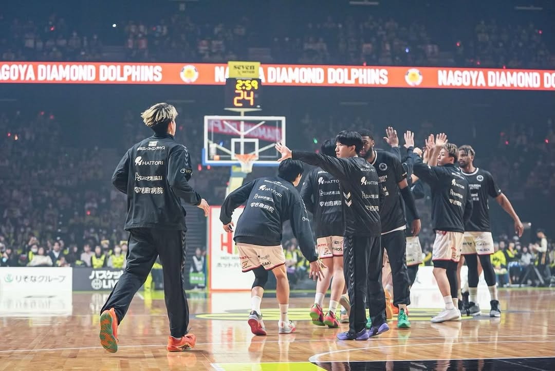 Post 10 by 加藤 嵩都　Taketo Kato on Instagram (carousel)