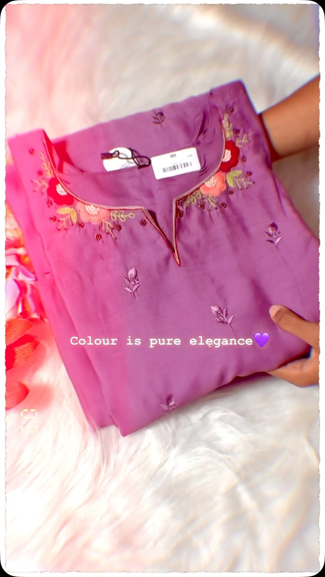 Post 3 by Violetclothing on Instagram (video)