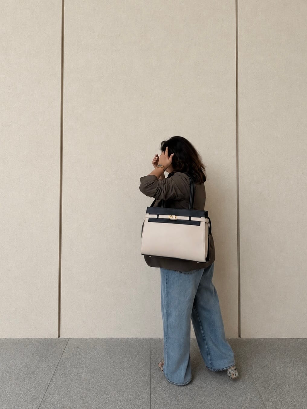Post 5 by THE BAGS STREET| Fabulous as you on Instagram (carousel)