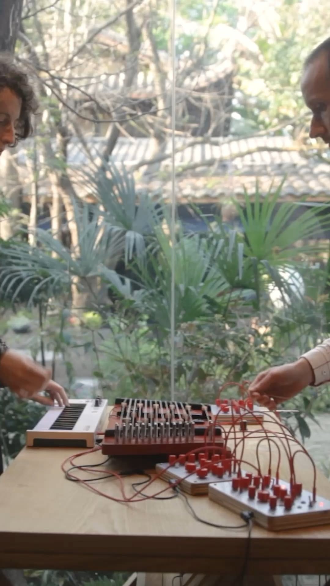 Post 10 by Passepartout Duo on Instagram (video)