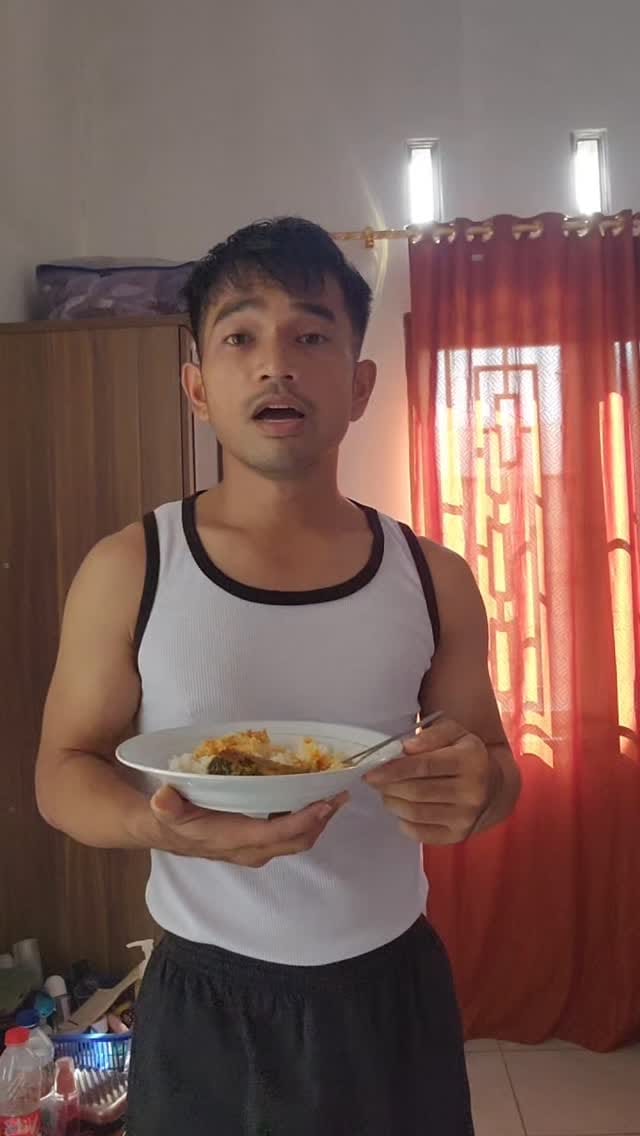 Post 1 by Avian WingQiziou on Instagram (video)