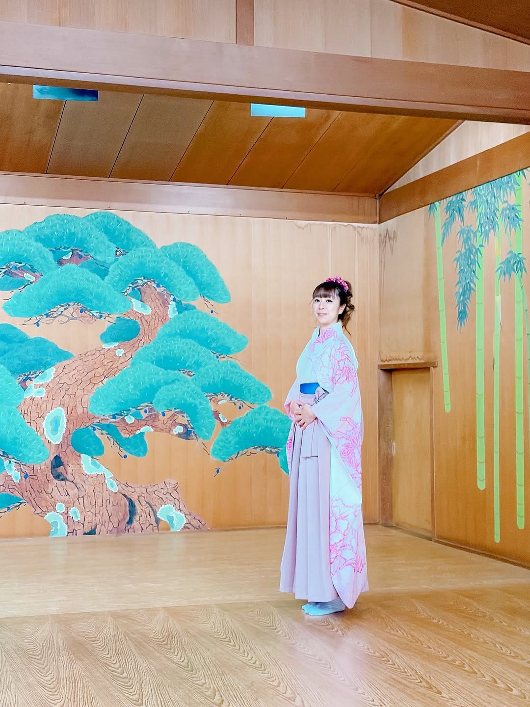 Post 2 by 篠笛/能菅/着物/箏/三味線/落語/講談/和芸能を100年先の未来へ繋ぐ！音楽は世界共通言語♪ on Instagram (carousel)