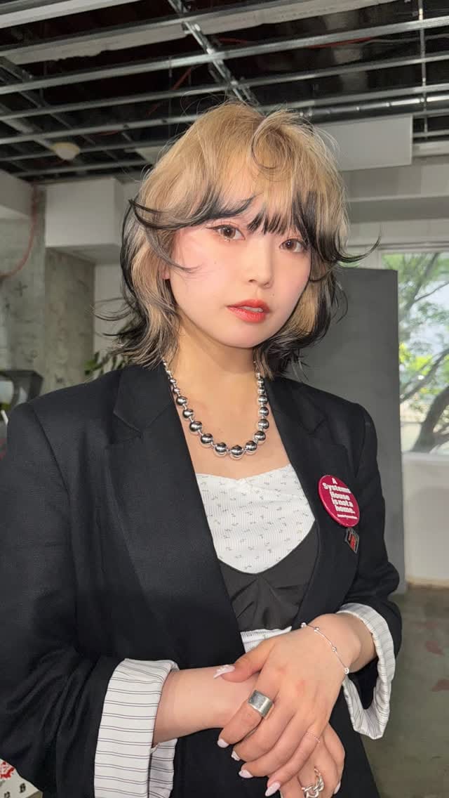 Post 5 by （おたつ）ハイトーン/デザインカラー/パーマ on Instagram (video)