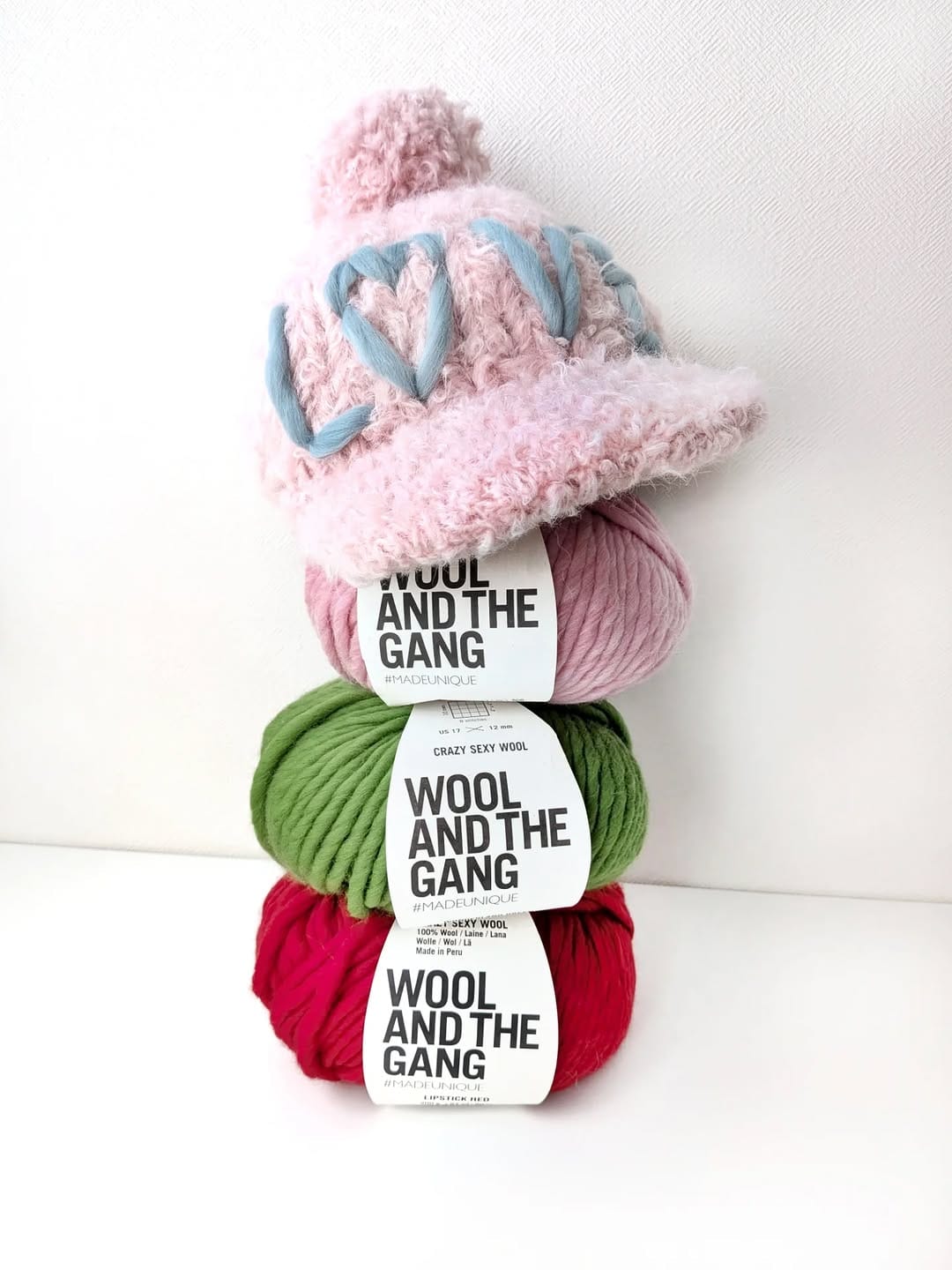 Post 5 by LIPSTICK NAILS KNITTER on Instagram (carousel)