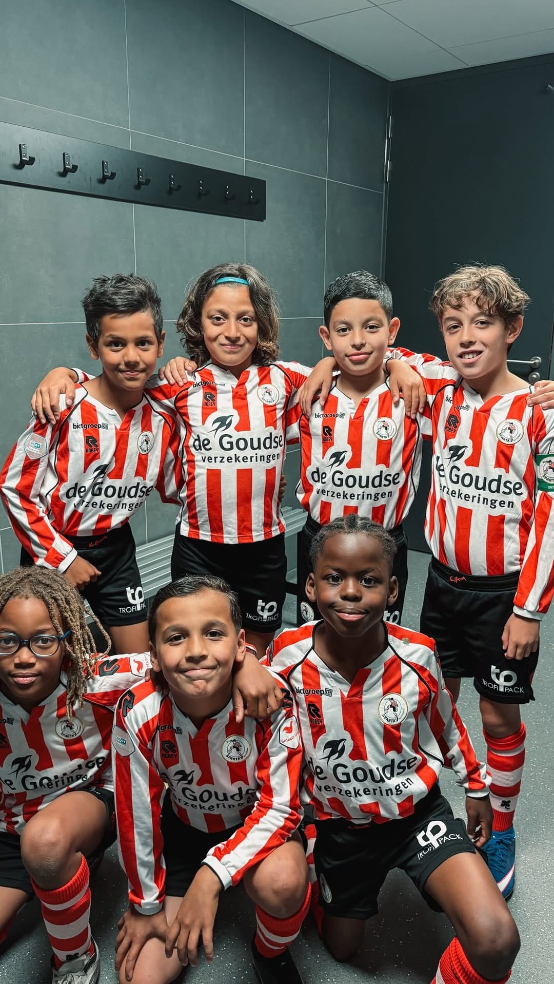Post 3 by Sparta R'dam Jeugdopleiding on Instagram (video)