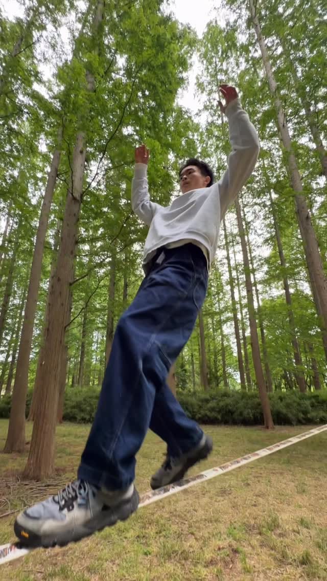 Post 4 by 林映心　Hayashi Eishin on Instagram (video)