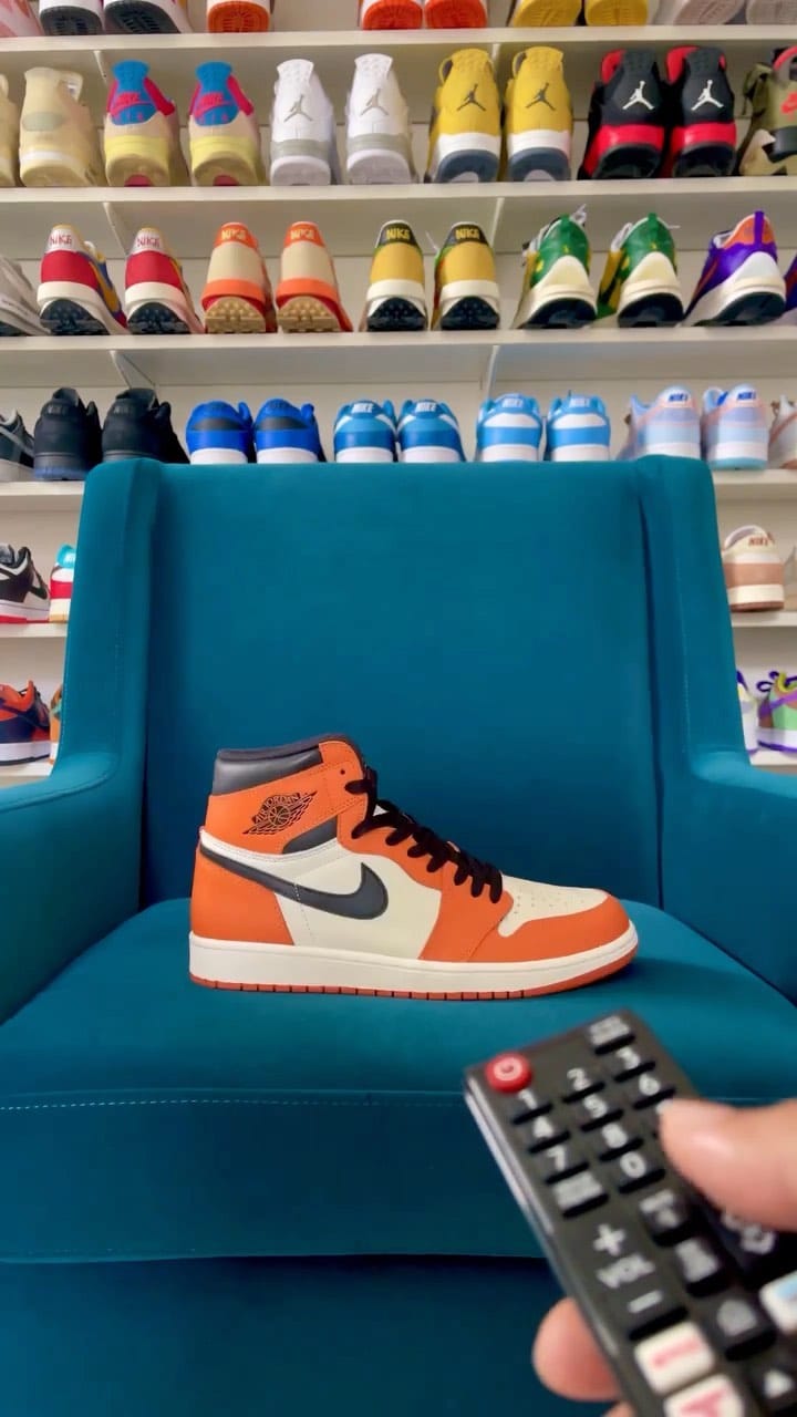 Post 10 by Sneakin on Instagram (video)