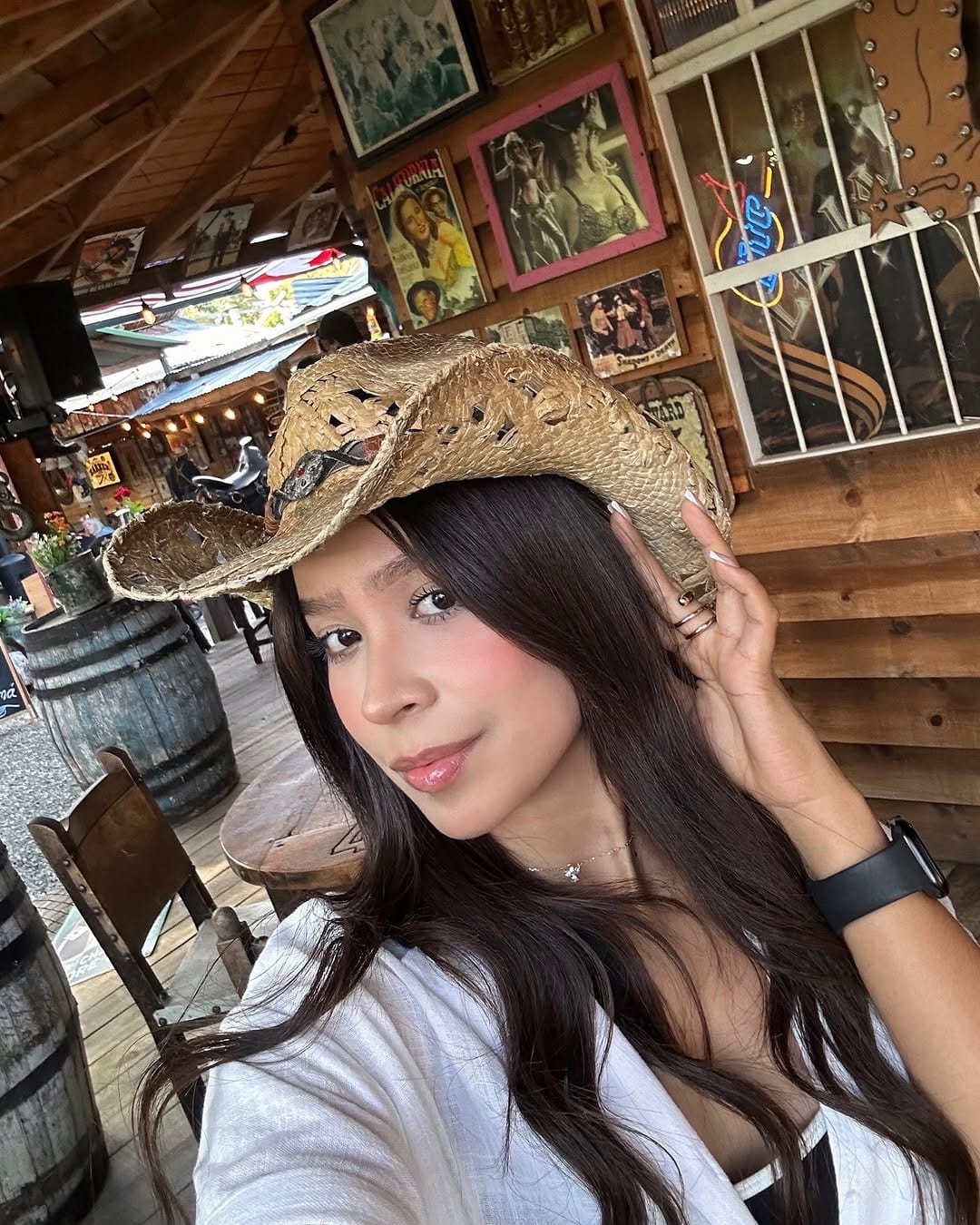 Post 8 by Leva Lugo on Instagram (carousel)
