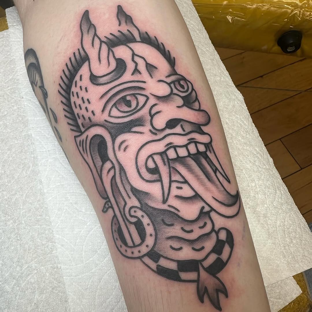 Post 9 by 𝔗𝔞𝔱𝔱𝔬𝔬𝔰 𝔟𝔶 𝔍.ℜ. 𝔏𝔞𝔯𝔤𝔢𝔫𝔱 on Instagram (image)