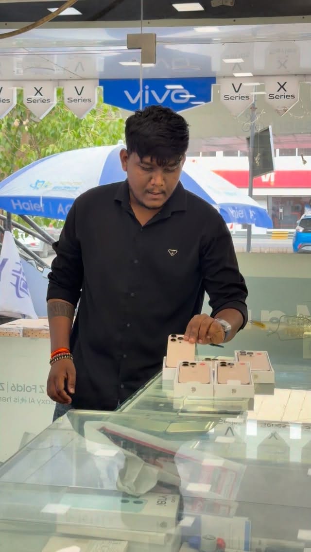 Post 2 by Phone Mart on Instagram (video)