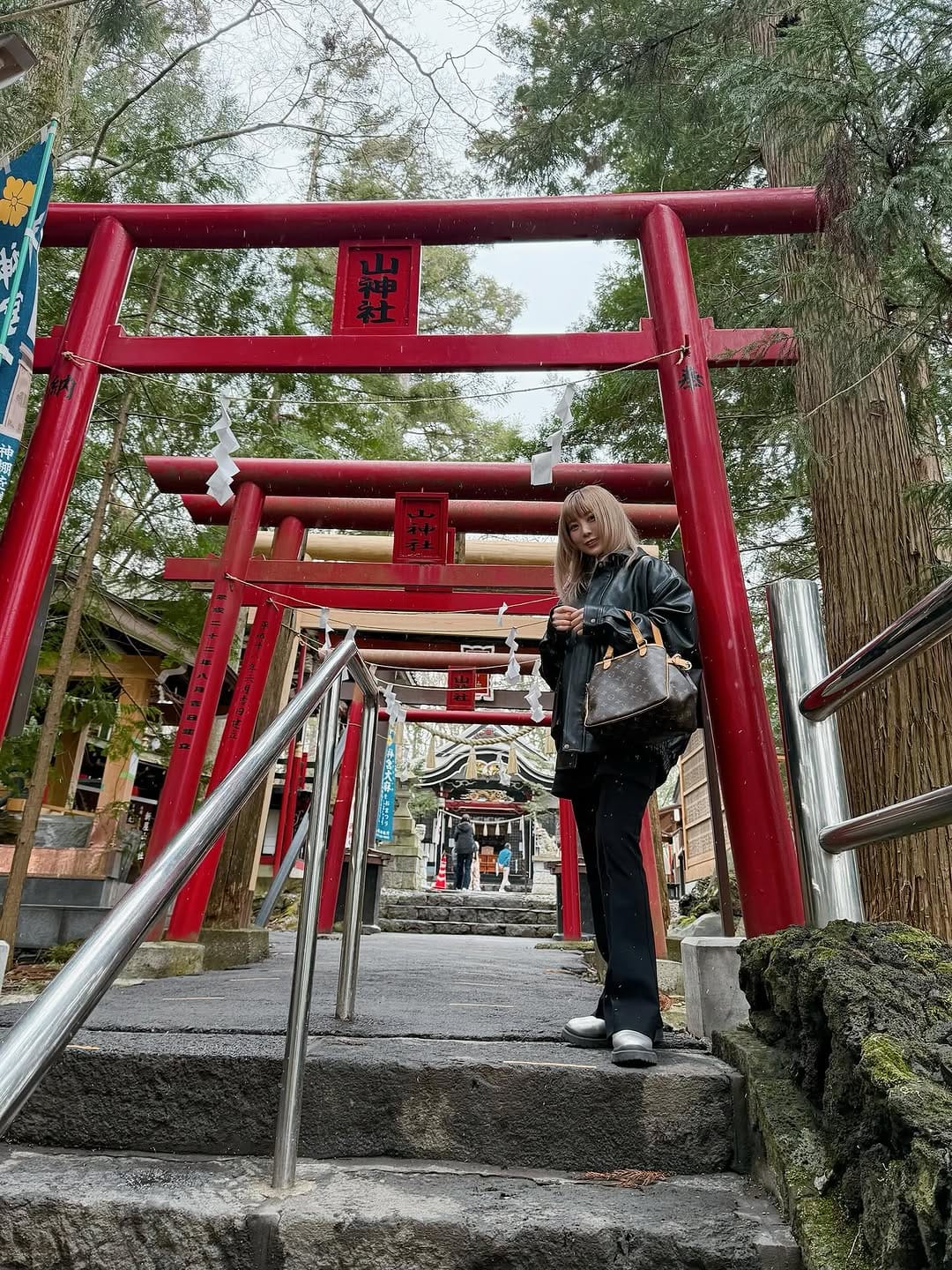 Post 6 by YUKINA on Instagram (carousel)