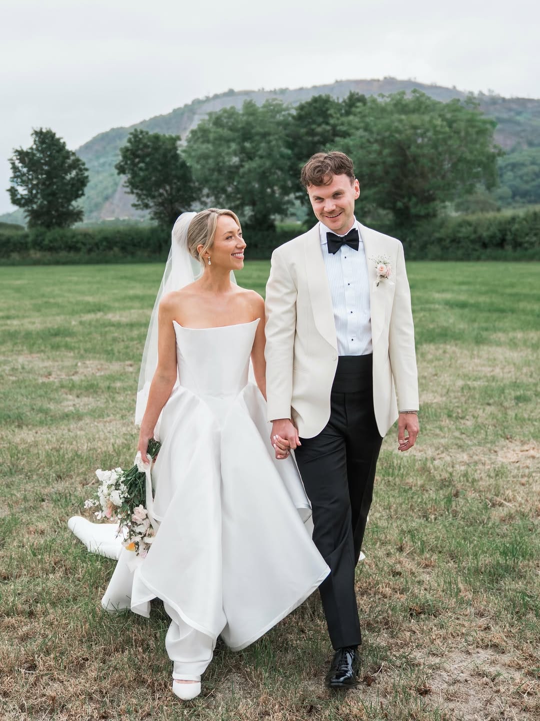 Post 5 by Jessica Raphael on Instagram (image)