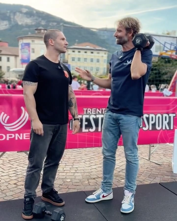 Post 3 by Mirko Zanni on Instagram (video)