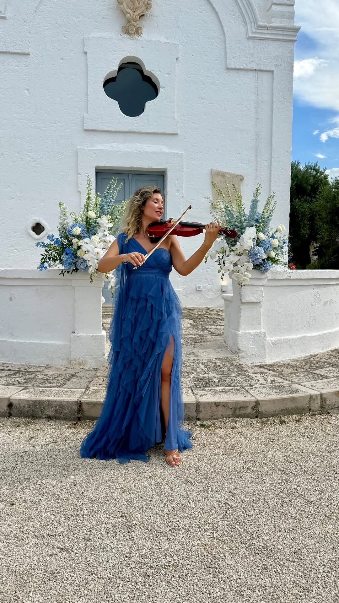 Post 1 by Laura Calcagno Wedding Violinist Italy Puglia on Instagram (video)