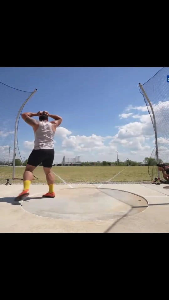 Post 7 by Alex Rose on Instagram (video)