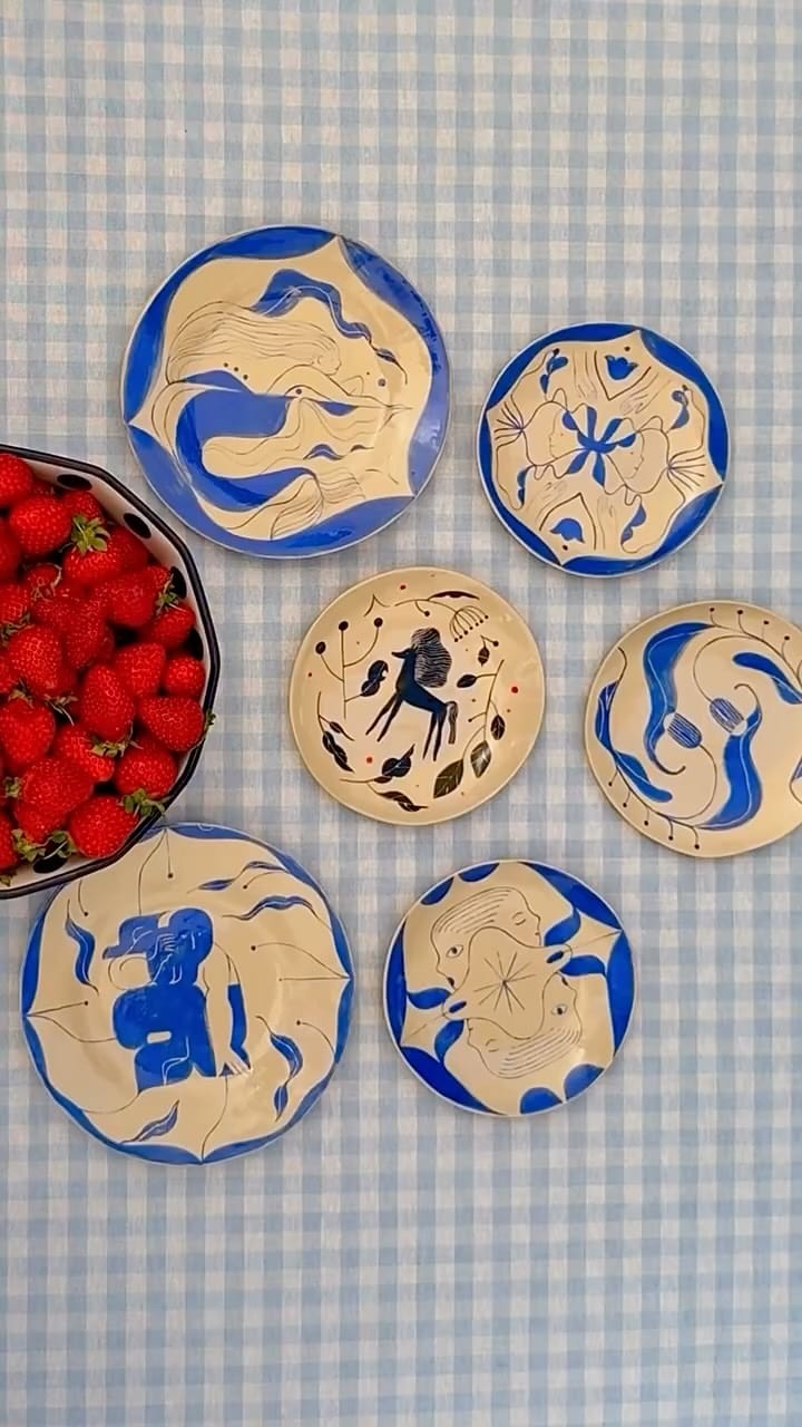 Post 2 by Ola Szpunar on Instagram (video)