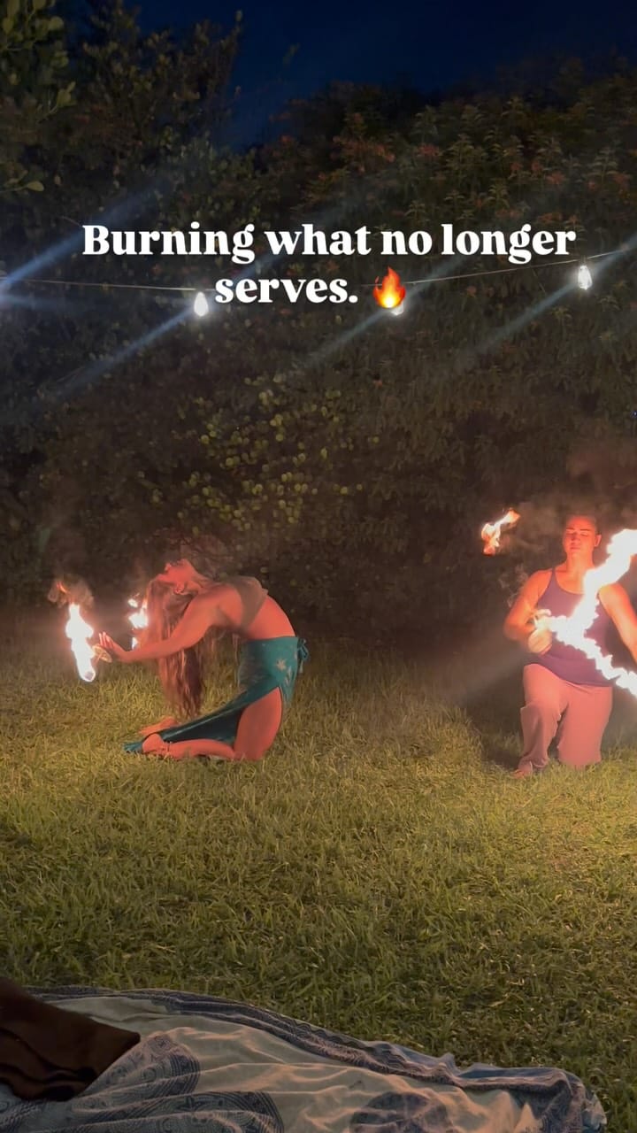 Post 4 by Mariane Pinto on Instagram (video)