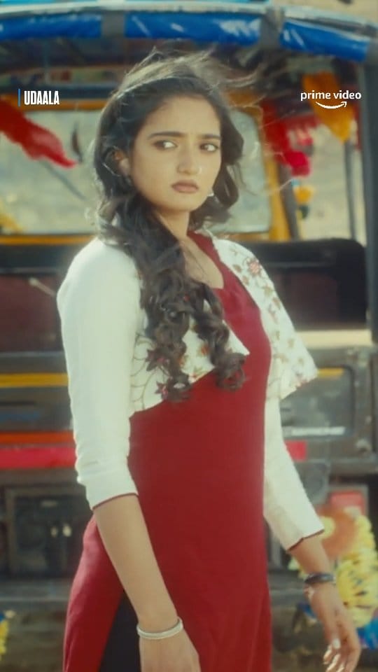 Post 9 by Hrithika Srinivas on Instagram (video)